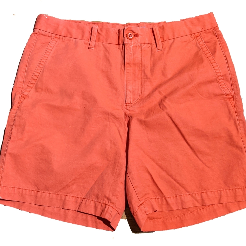 Gap red/orange flat front chaki shorts, men's size 32